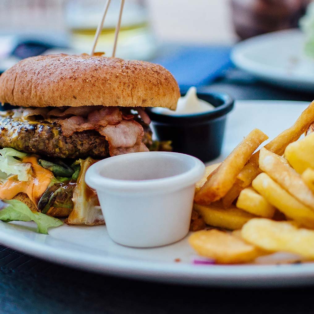 Hamburger with fries